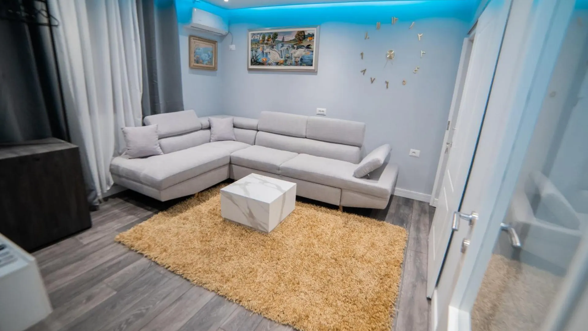Luxury Apartment Square 21 Tirana
